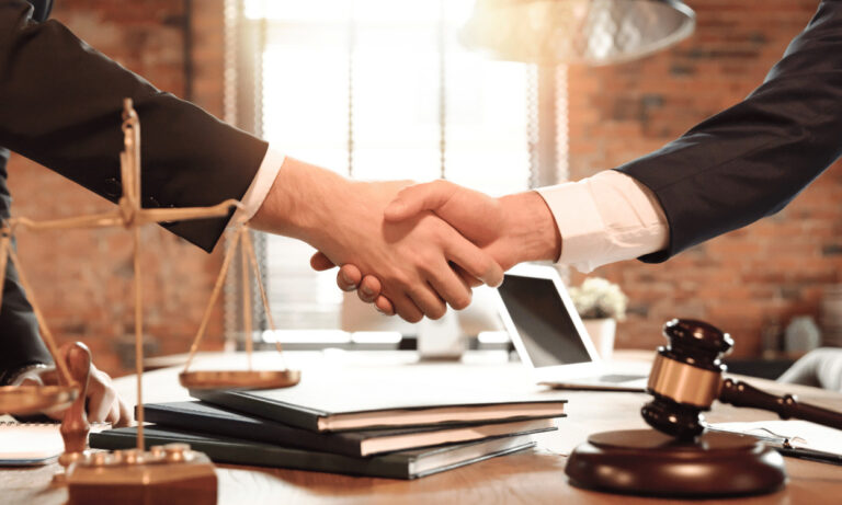 what is the difference between lawyer and attorney at law